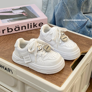 儿童小白鞋2026春季新款男童板鞋韩版卡通厚底女童休闲运动鞋洋气