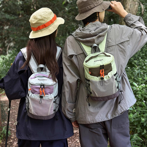 户外登山包运动双肩包女士旅游轻便爬山徒步旅行背包小型书包通勤