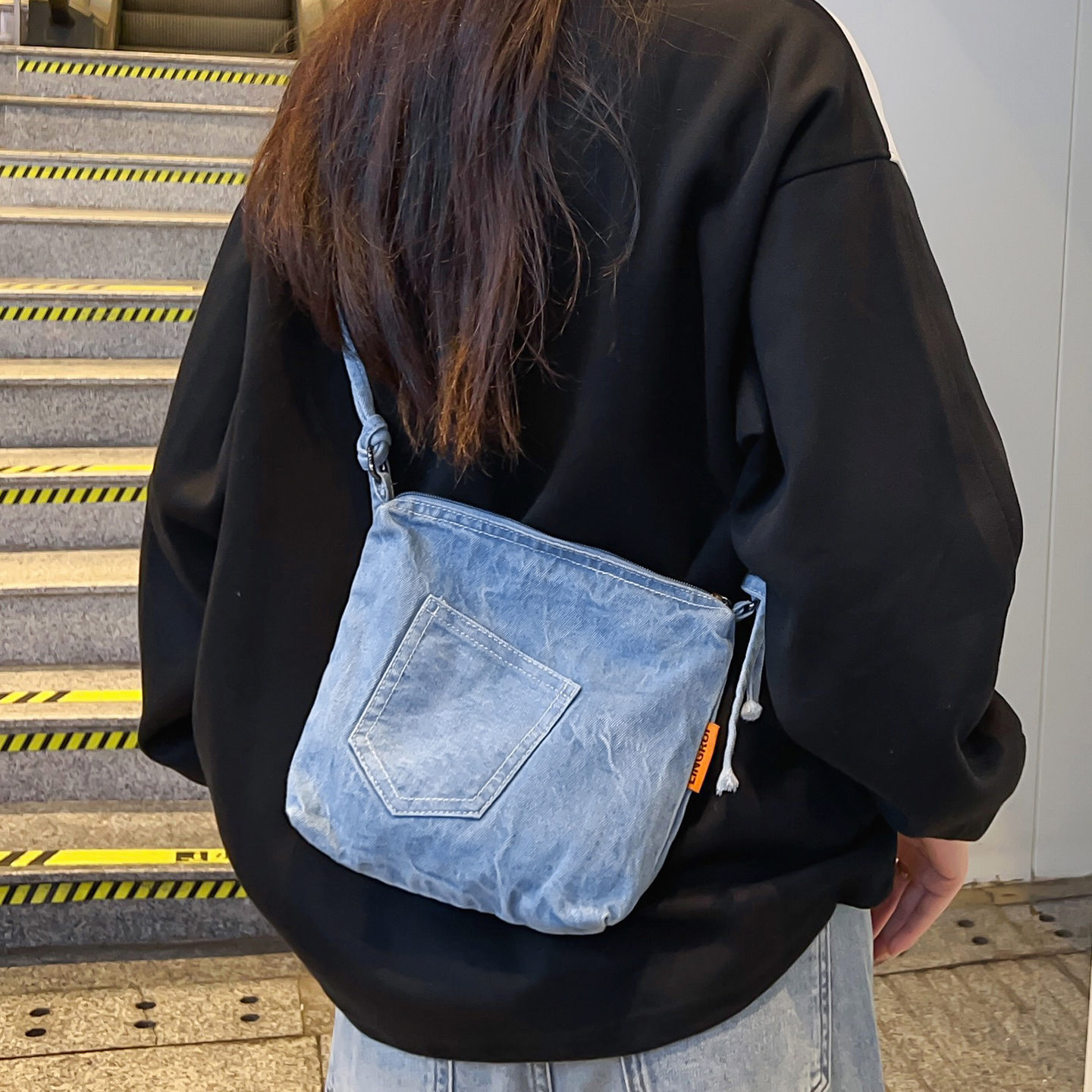 休闲帆布斜挎包轻便通勤小包