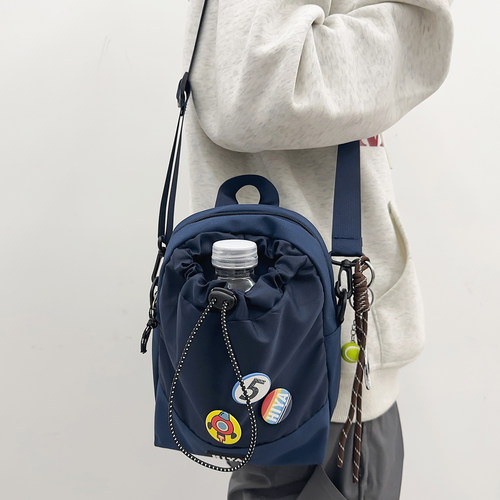 户外轻便水壶包潮牌斜挎包