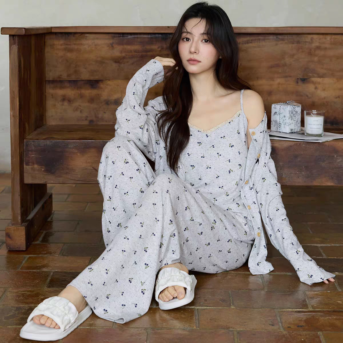 黛梦思甜美三件套睡衣女款秋春季莱赛尔长袖家居服带胸垫背心套装