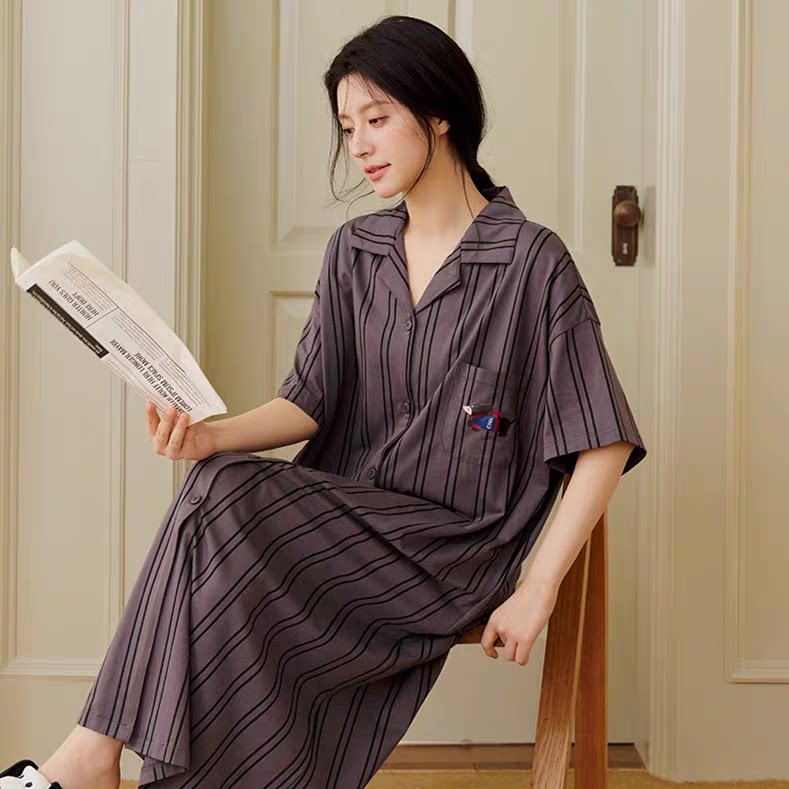 黛梦思深灰条纹睡裙女夏季纯棉简约短袖宽松家居服可外穿长款睡衣