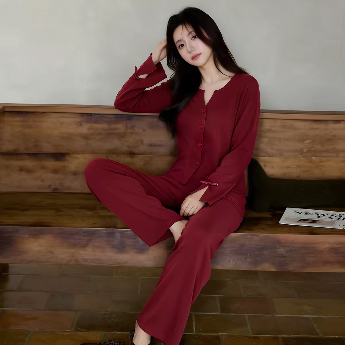 黛梦思新款甜美睡衣女秋春长袖带胸垫家居服秋季简约枣红大码套装