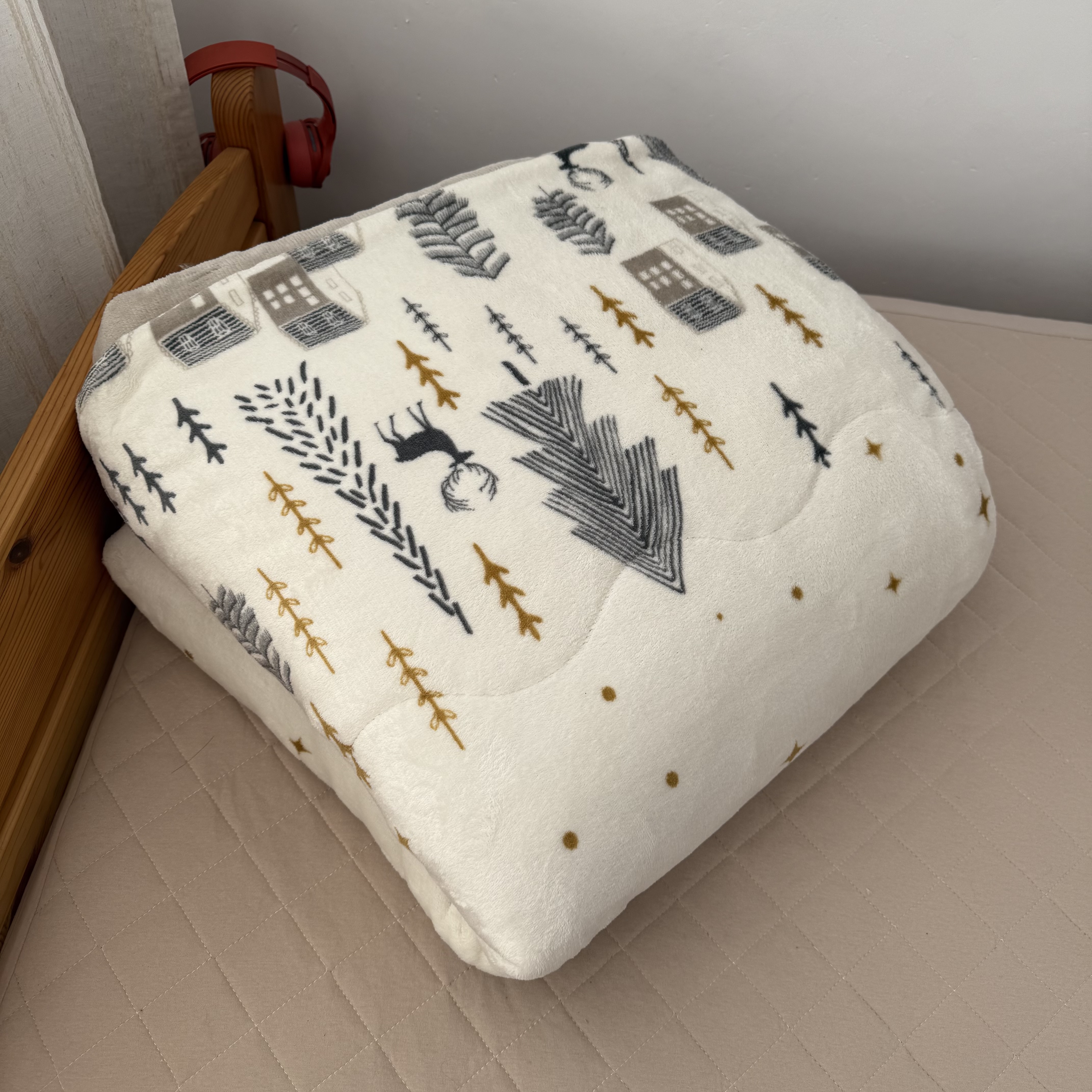 新款出口日单法兰绒羊羔绒薄被子单人双人被春秋薄被盖被盖毯3斤,床上用品,化纤被,淘宝优惠券,粉丝福利购,淘宝优惠卷