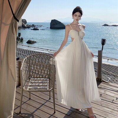 钻饰维纳斯重工氛围百长裙裙礼服拖地褶皱抹胸感超仙度假吊带白色