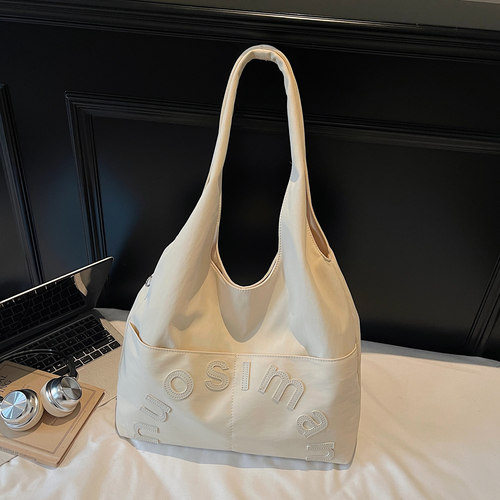 大容量多口袋收纳通勤腋下托特包