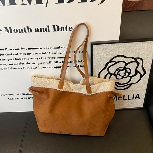 大容量麂皮毛绒托特包休闲单肩包