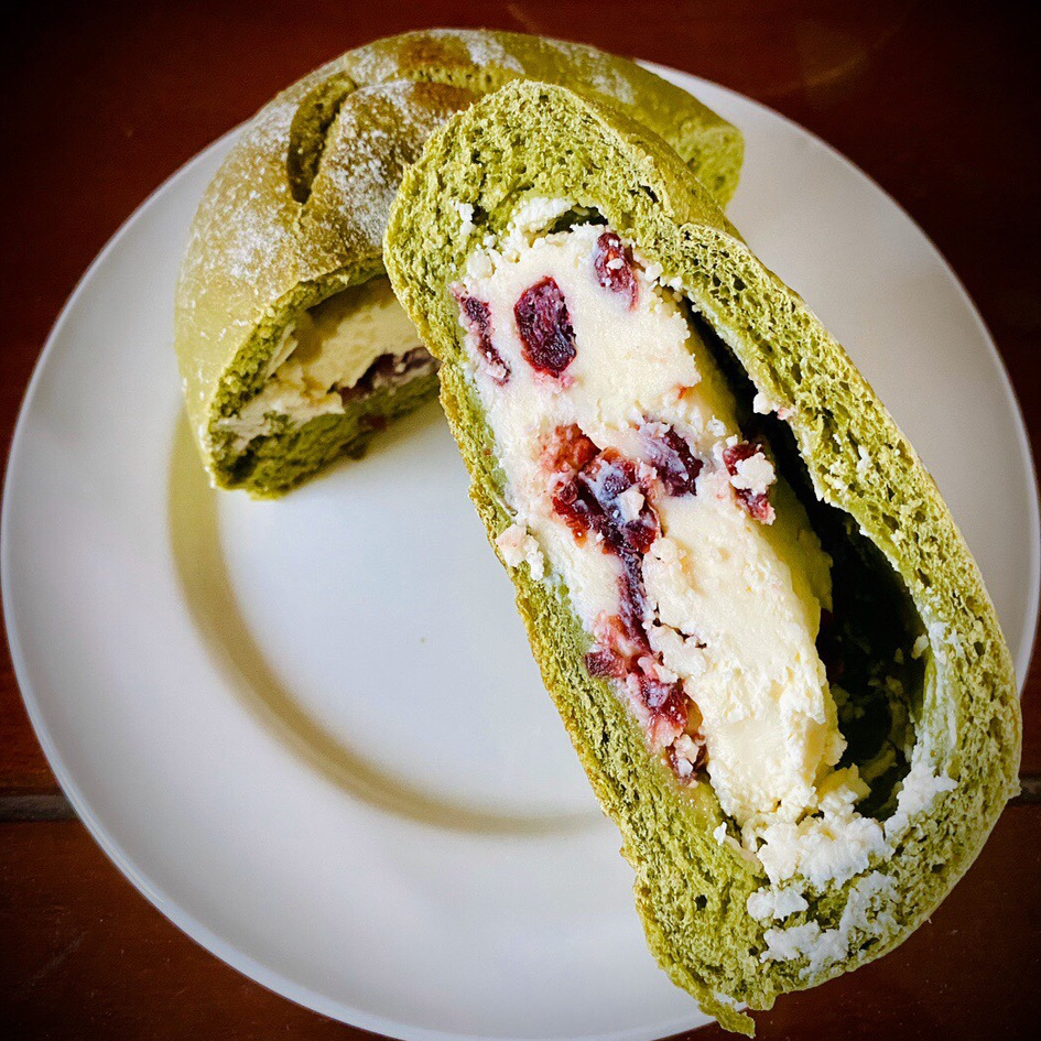 抹茶蔓越莓奶酪全麦面包