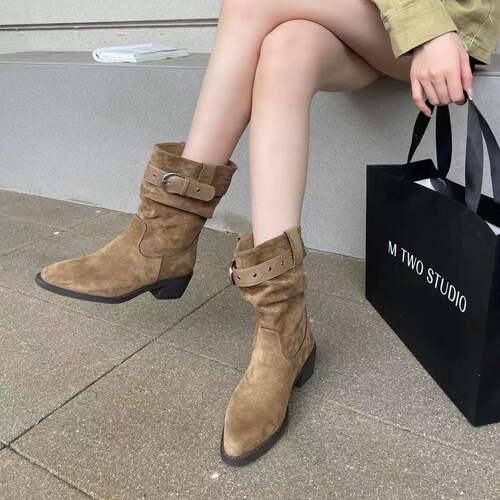 佳人女鞋2026秋中筒靴女靴尖头皮鞋套筒靴时尚百搭舒适潮鞋气质
