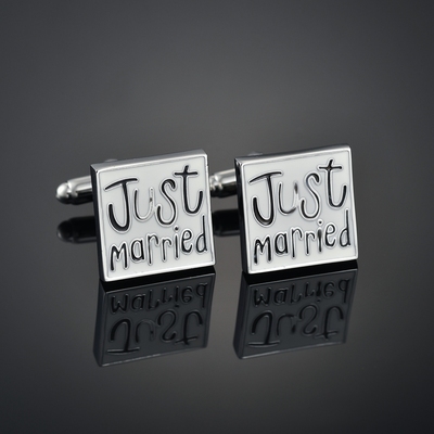 银色法式衬衣配饰袖扣