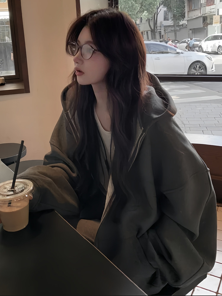 Dark gray women's hoodie for autumn and winter, new 2025 model, hooded, loose, casual, fleece-lined, American high street style top