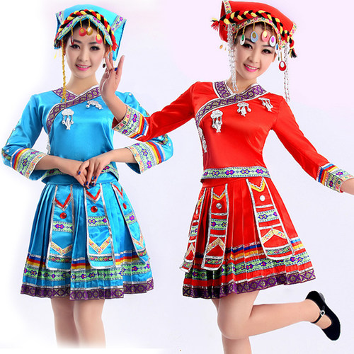 苗族服装女装价格 苗族服装女装图片 星期三