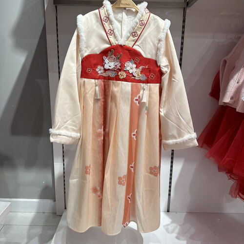 巴拉女童春季新年国潮风龙