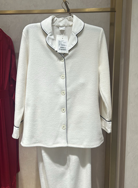 爱慕高端Le Chat秋冬加绒LEGA676亲肤柔软保暖家居睡衣套装3580。