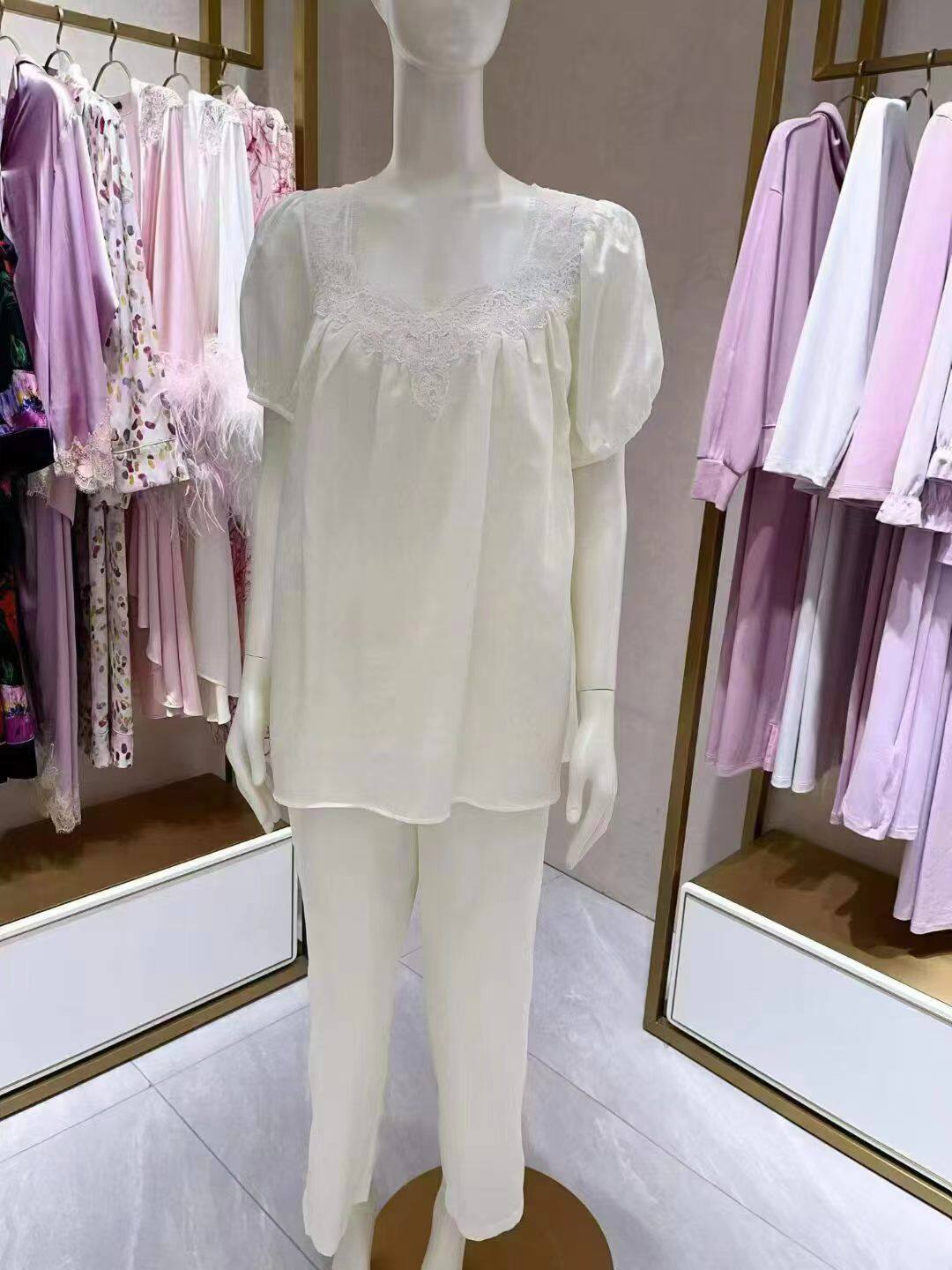 兰卡文女士家居服套装短袖长裤分身LC46XF1棉+桑蚕丝吊牌5600现