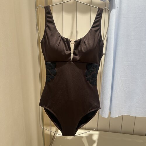 专柜直邮AM68B301爱慕 春夏女士带胸垫海边沙滩性感连体泳衣1499
