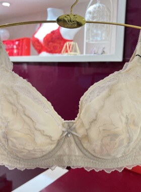 华歌尔WB80F5清新无痕蕾丝包容稳定全罩杯超薄文胸539