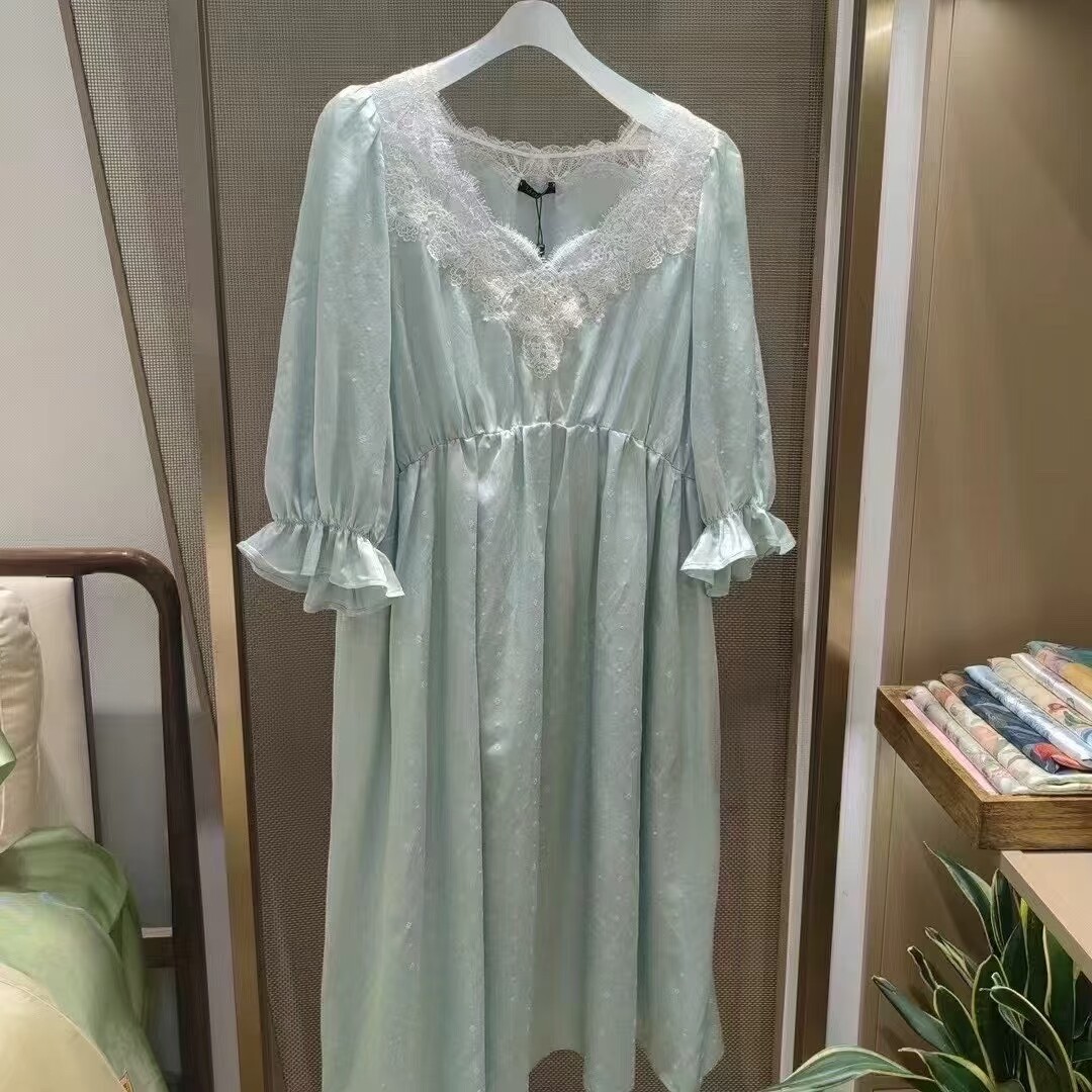 高端兰卡文睡裙LC44XF1宫廷风蕾丝花边棉加桑蚕丝女士家居裙