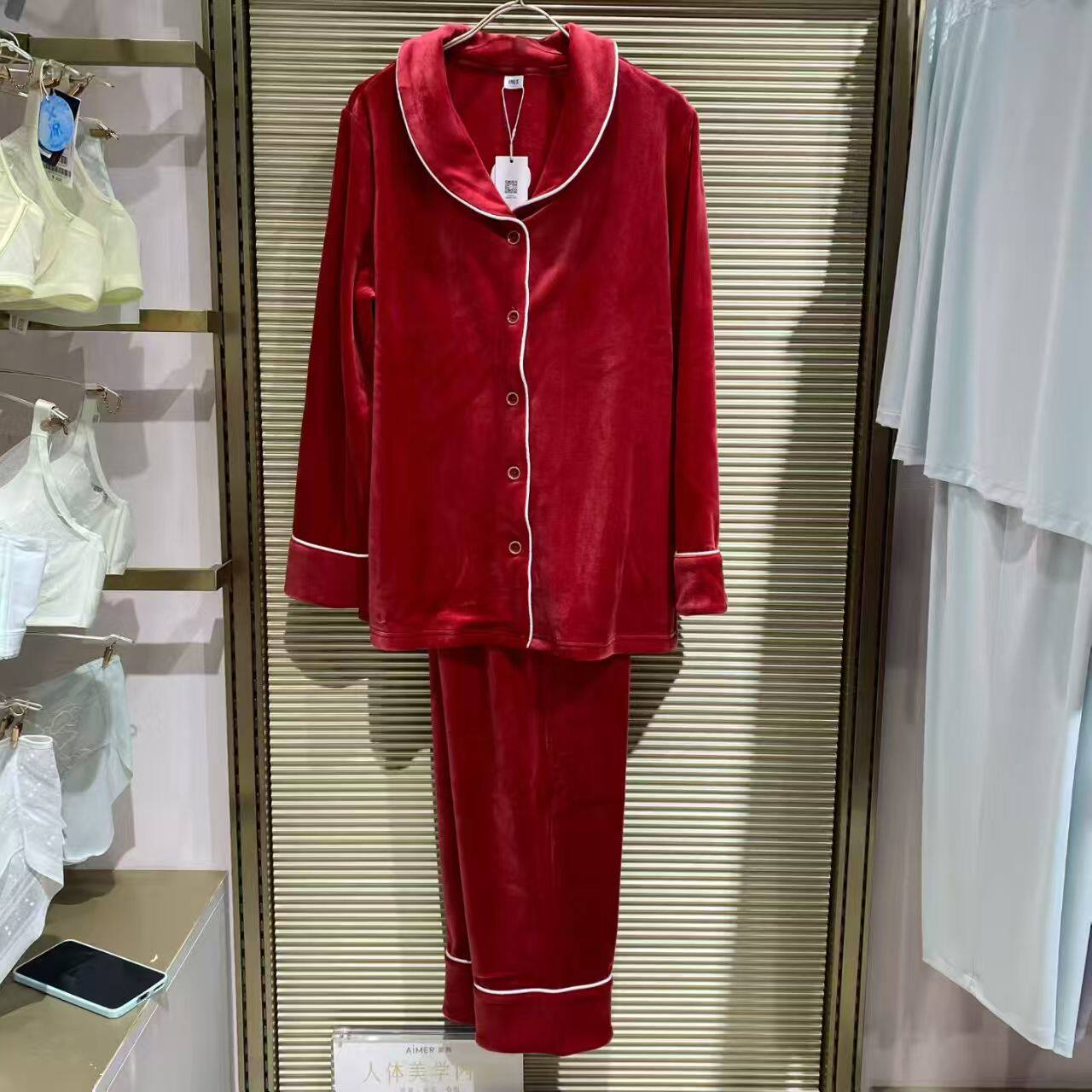 IM46CAA1爱美丽无毛撸猫绒本命年家居服情侣套装秋冬红色可外穿