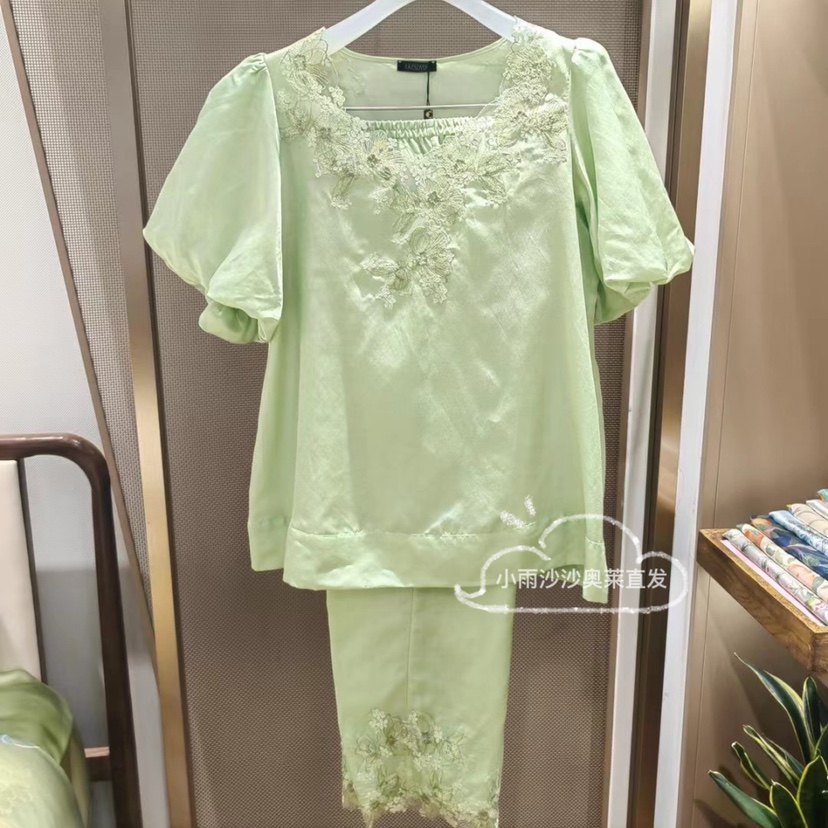 兰卡文Laclover24春夏棉加蚕丝LC46XE1短袖长裤家居睡衣套装5600