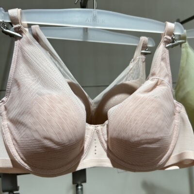 AM11A741爱慕25春夏净痕3/4软托大胸显小蕾丝轻薄透气文胸吊牌499