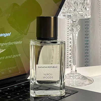 香蕉共和国香水木质橙花油香水