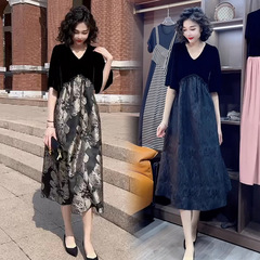 韩版连衣裙女2024夏季新款气质V领高腰显瘦丝绒拼接遮肉显瘦a字裙