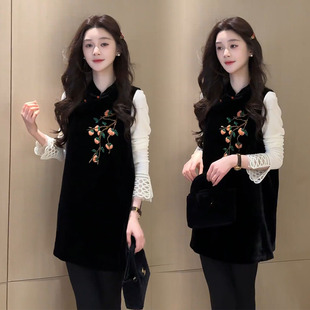 国风时尚套装女2026早春新款中式盘扣串珠丝绒马夹裙打底衫两件套