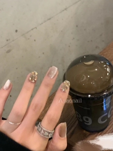 秋冬猫眼美甲贴片秋日奶茶香槟钻假指甲成品纯手工新娘孕妇穿戴甲