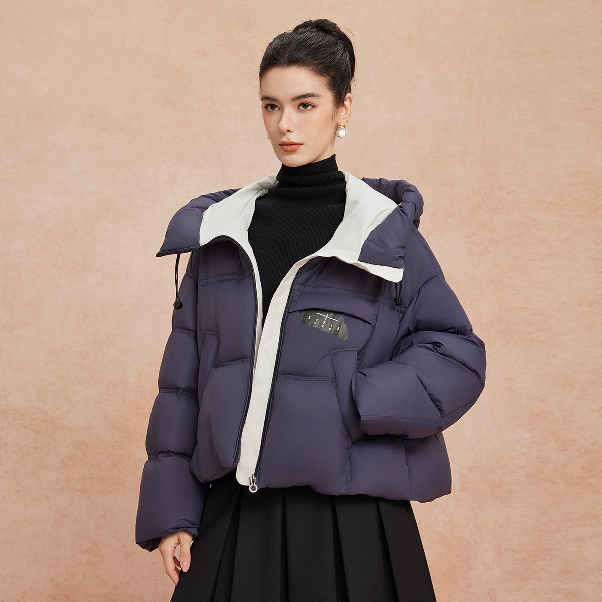 斯尔丽25新款冬季连帽短款休闲面包服宽松加厚90绒时尚减龄羽绒服