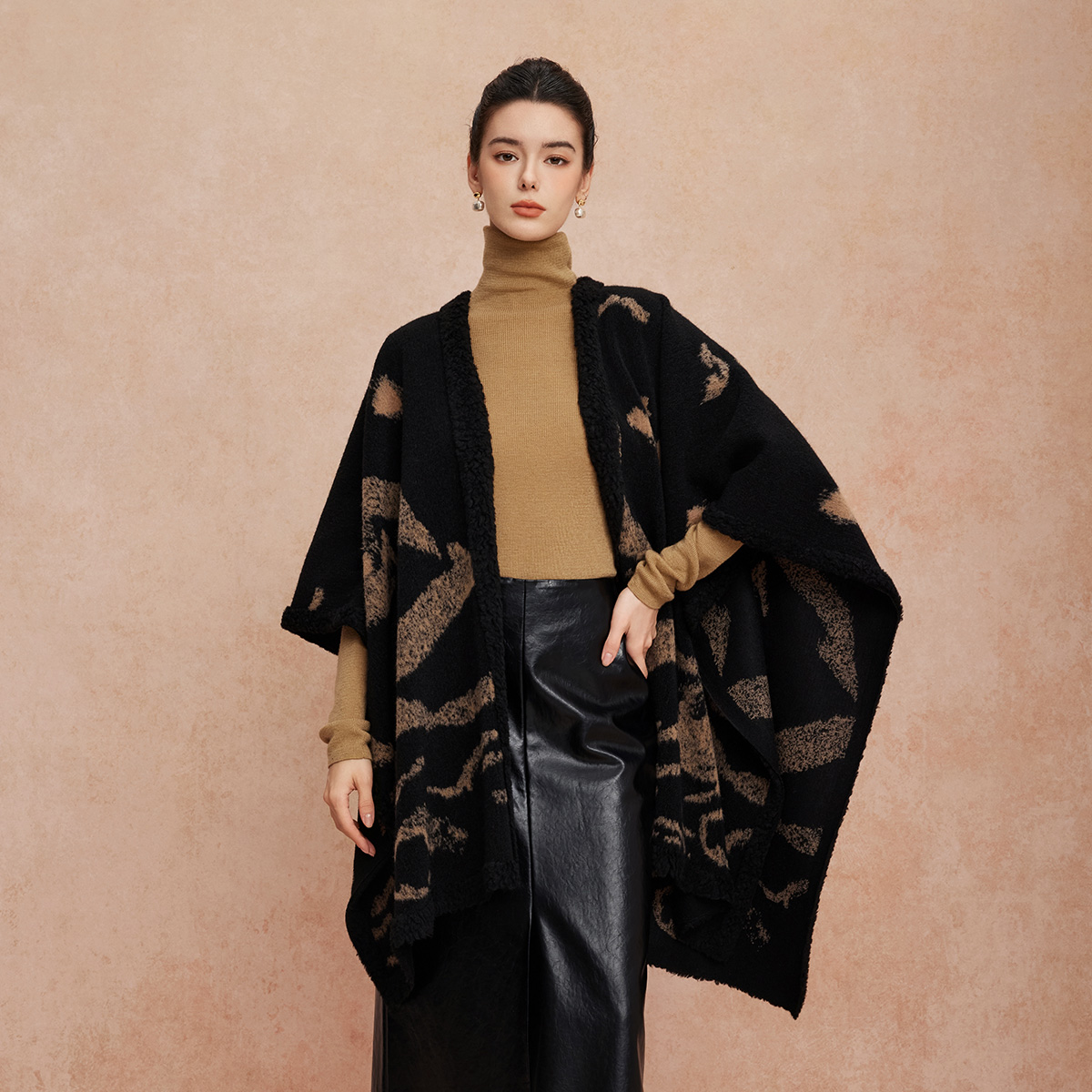 斯尔丽25新款含羊毛提花围巾秋冬高级感百搭披肩复古大气斗篷