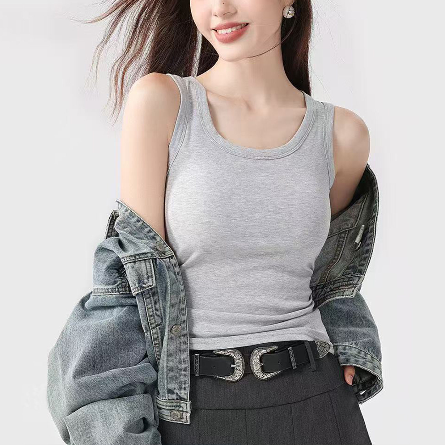 春夏新款纯棉吊带背心女修身内搭显瘦无袖U领上衣简约纯色打底衫