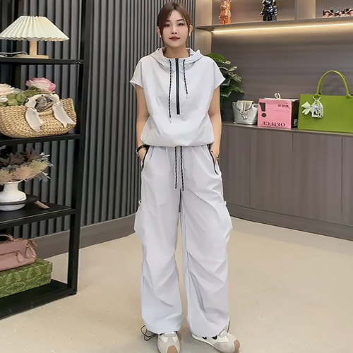 设计感休闲运动上衣裤子两件套潮