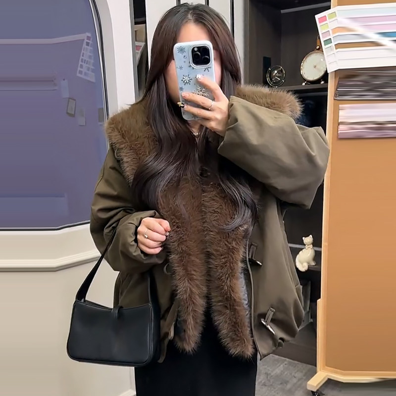 毛领拼接保暖加棉外套保暖上衣胖mm显瘦2025冬季新款宽松大码女装,女装/女士精品,常规大码外套,淘宝优惠券,粉丝福利购,淘宝优惠卷