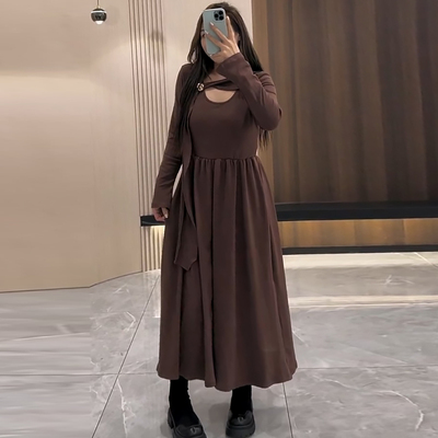 设计感不规则飘带喇叭袖连衣裙女