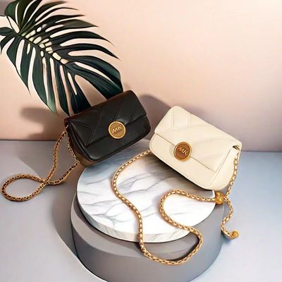 2024新款女包真皮单肩斜挎小方包