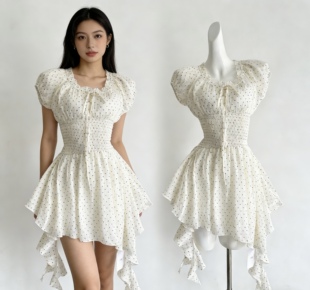 松紧收腰不规则波点u领短袖 连衣裙春夏 倾心时刻 CallmeEar