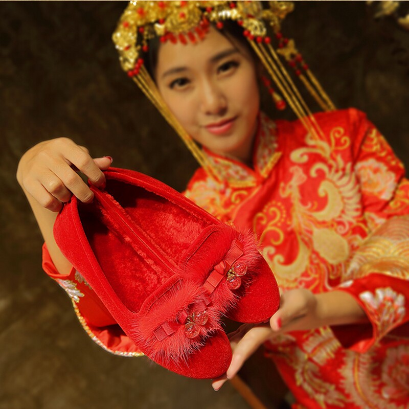 结婚鞋女红色平底新娘鞋敬酒秀禾孕妇大码平跟中式兔毛保暖鞋加绒