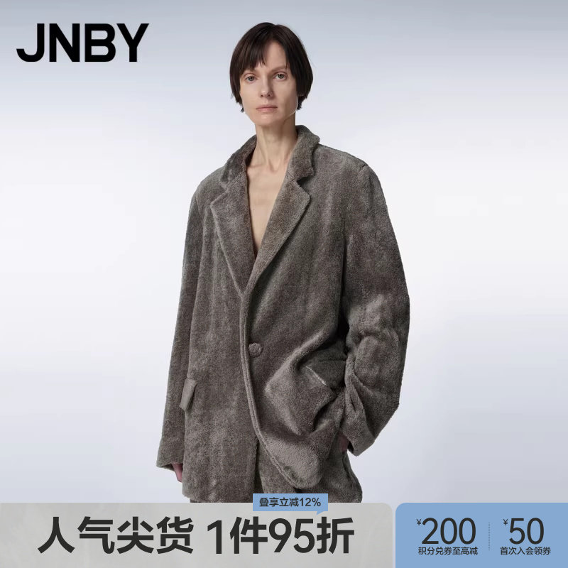JNBY/江南布衣冬季环保仿皮草西装毛毛外套女宽松休闲仿羊羔毛女
