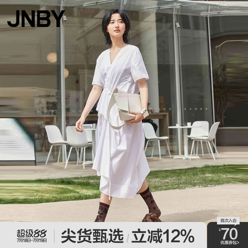 宽松初夏棉质新品连衣裙