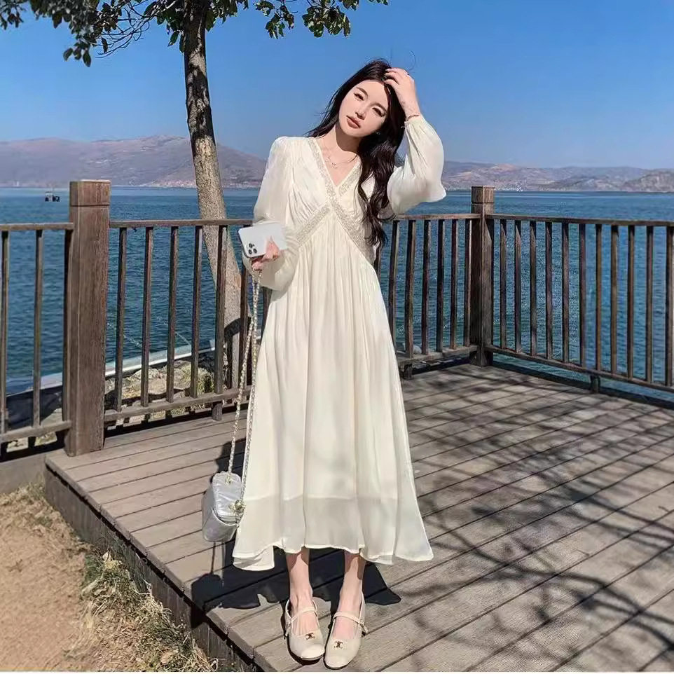 法式V领高级白色长袖连衣裙女2连衣裙