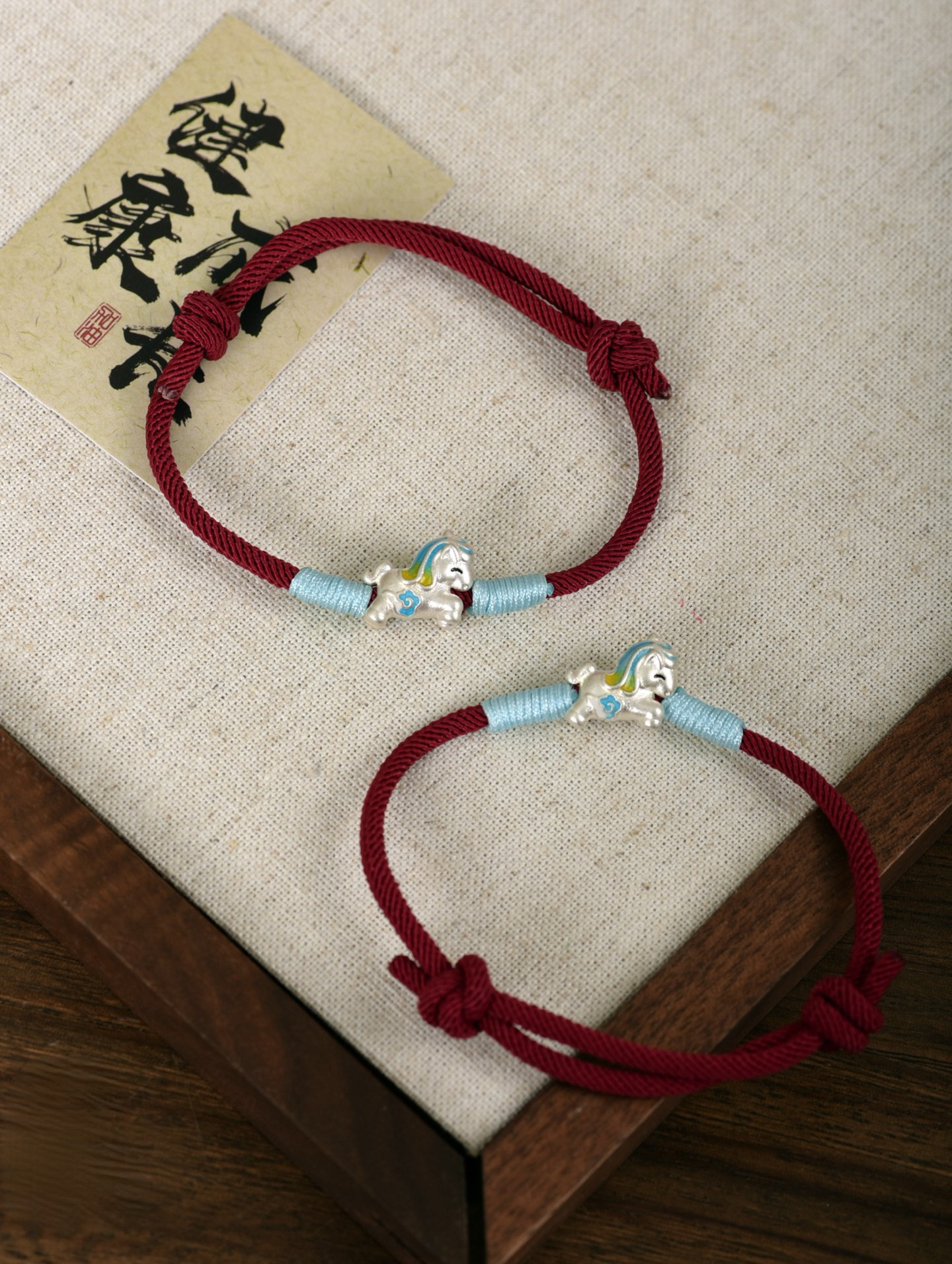 S925纯银国风款红绳马年本命年手链简约基础款新年款首饰品银饰