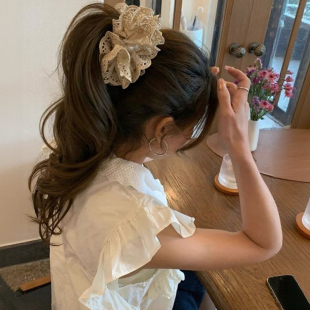 高级感扎马尾慵懒头饰香蕉夹女 布艺蕾丝宫廷风花边发夹2025新款