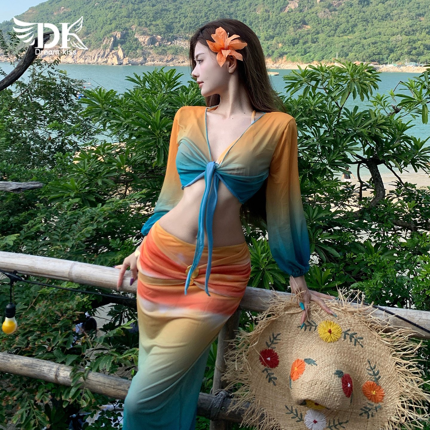 DK分体泳衣女罩衫四件套2025新款高级感海边度假女士比基尼泡温泉