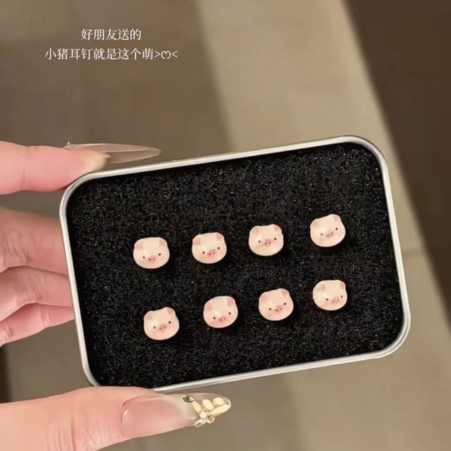 粉色小猪钛钢螺旋耳钉童趣可爱卡通学生精致甜美简约小众ins耳饰