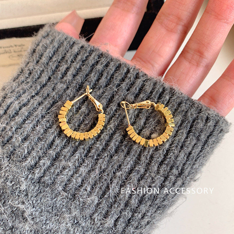 金色纹理碎银耳扣女百搭时尚ins高级感气质大气耳钉2025新款耳环,饰品/流行首饰/时尚饰品新,耳钉,淘宝优惠券,粉丝福利购,淘宝优惠卷