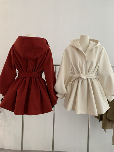 韩系风连帽灯笼袖夹棉毛呢外套