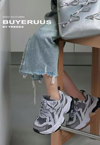 儿童老爹鞋2024秋新款韩潮UUS男童软底复古运动鞋女童轻便跑步鞋