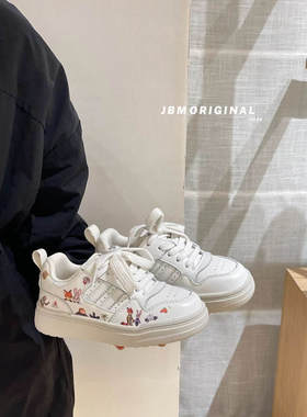 2026春韩版童鞋潮牌JBM中大男女童魔术贴涂鸦轻便百搭运动小白鞋