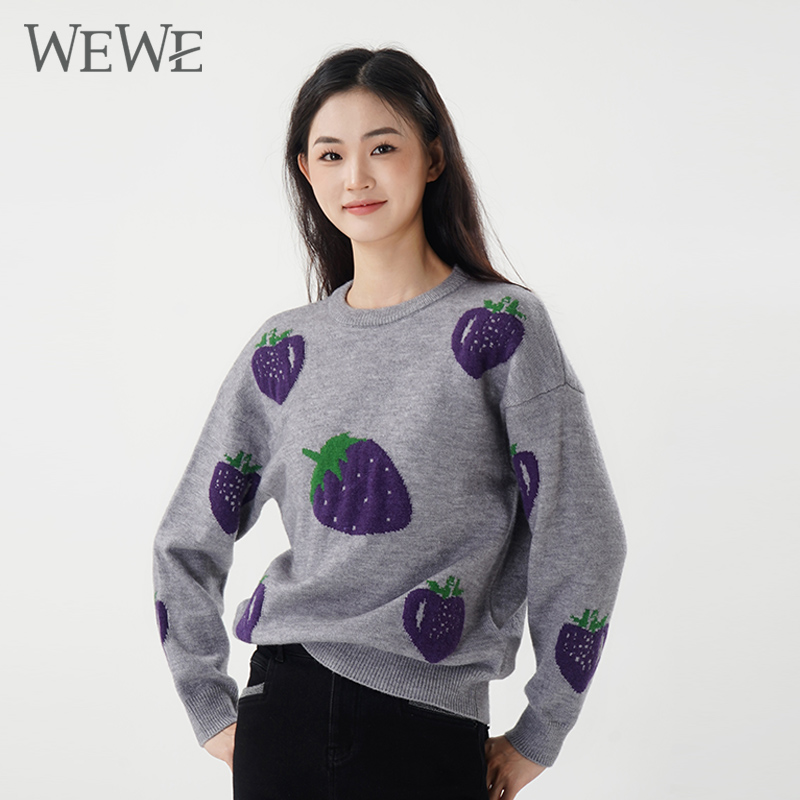 WEWE唯唯套头圆领草莓毛衣